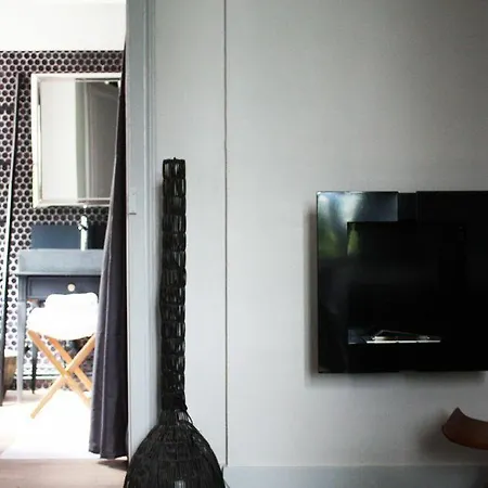 Bed & Breakfast Chateau Les Parcs Fontaines 3*