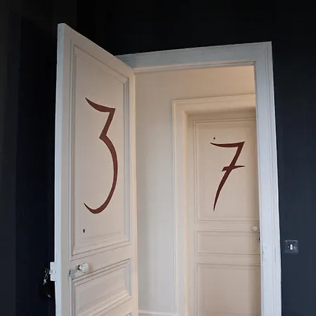 Bed & Breakfast Chateau Les Parcs Fontaines 3*
